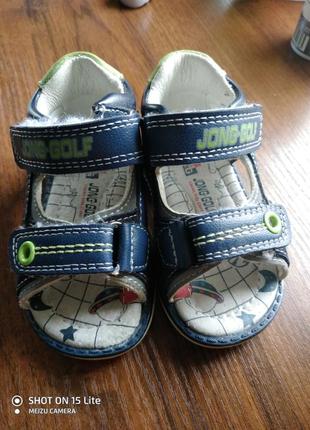Дитячі босоніжки✌