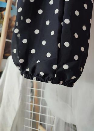 Чорна шифонова блузка в горошок4 фото
