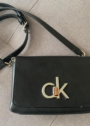 Cумка  calvib klein .