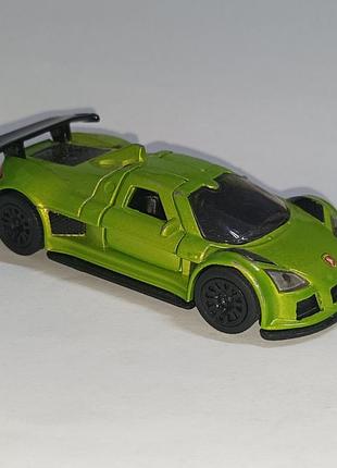 Машинка gumpert apollo 2009 siku