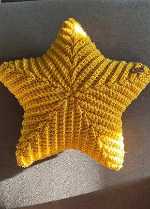 В'язана подушка зірка, 40 см, декор інтер'єру, для дому