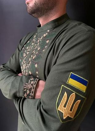 Вишиванка чоловіча з гербом та прапором україни3 фото