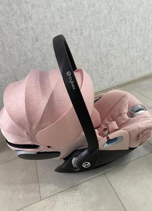 Автокрісло cybex cloud z i-size simply flowers pink light8 фото