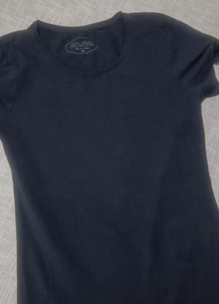 Черная базовая хлопковая футболка. черная футболка размер м4 фото