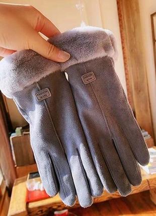 Жіночі замшеві рукавички з хутром сірі2 фото
