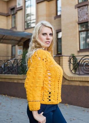 Объемный свитер крупной вязки | желтый вязаный джемпер3 фото
