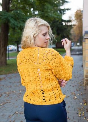 Объемный свитер крупной вязки | желтый вязаный джемпер2 фото