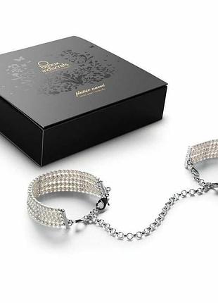 Браслети-наручники plasir nacre білі перли bijoux indiscrets5 фото
