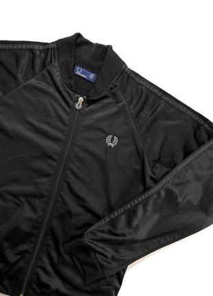 Женская олимпийка fred perry / размер s-m/ олимпийка fred perry /  женская олимпийка фред пери / олимпийка фред пери / худи фред пери /2