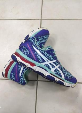 Кросівки жіночі asics.6 фото