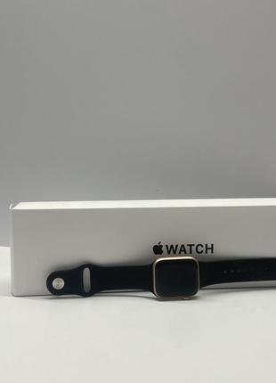 Часы apple watch.модель se1 фото