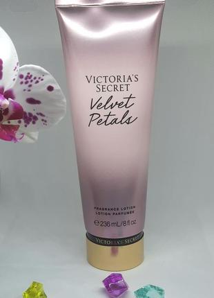 Лосьон для тела парфюмированный victoria’s secret velvet petals 236мл1 фото