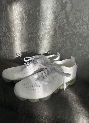 Кросівки білі з сіточкою3 фото