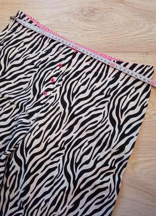 Жіночий одяг/ літні брюки капрі бриджі з принтом зебри 🖤 46/48 розмір, котон #3 фото