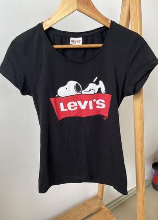 Черная женская футболка левис levi’s