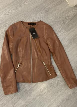 Куртка шкіряна коричнева xs розмір1 фото