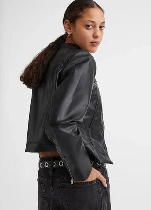 Байкерська жіноча куртка h&m; чорна5 фото