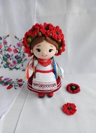 Вязаная интерьерная кукла украиночка