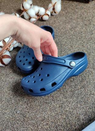 Сині оригінальні крокси шльопки crocs8 фото