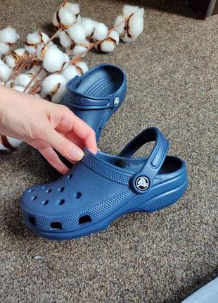 Синие оригинальные кроксы шлепки crocs3 фото