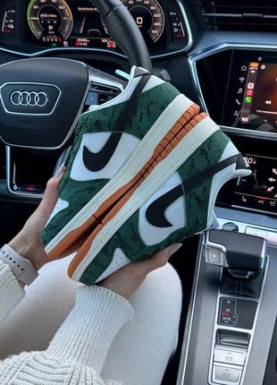 Женские кроссовки найк сб данк лоу зелёные с белым / nike sb dunk low green snake3 фото