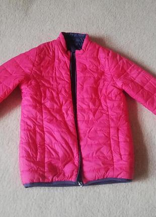 Легка двостороння курточка на 8-10 років.