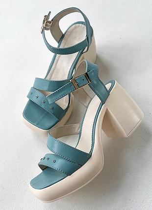 Босоножки женские из натуральной кожи и замши на каблуке