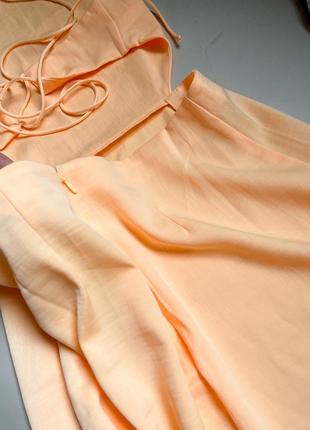Сатиновое летнее платье с красивой спинкой миди2 фото