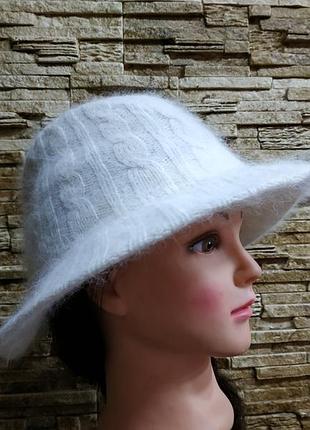 Теплая ангоровая шляпка