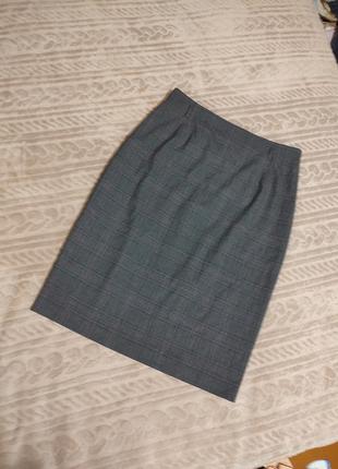 Стильная юбка карандаш с содержанием вискозы