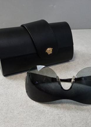 Сонцезахисні окуляри б/у versace mod 2135-b 1000/8g shield sil...2 фото