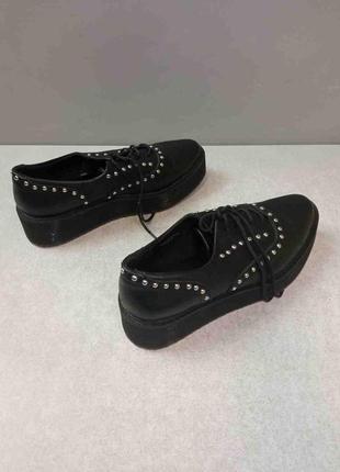 Жіночі туфлі б/у monki studded platform brogues4 фото