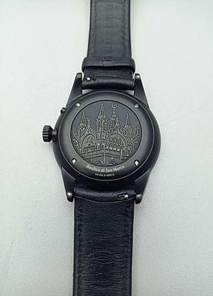 Наручний годинник б/у filippo loreti venice moonphase black gold4 фото