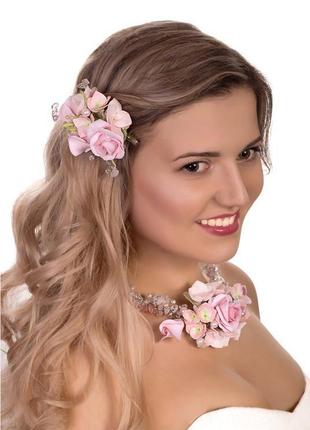 Комплект кольє і брошка-шпилька для волосся з квітами і самоцвітами в рожевих тонах3 фото
