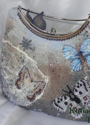 Валяная сумочка с бисерными бабочками " сумеречные гостьи "2 фото