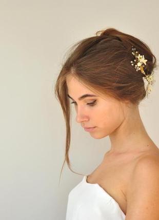 Шпильки для волосся з білими квітами і намистинами5 фото