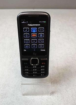 Мобільний телефон смартфон б/у fly ds123