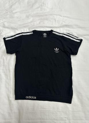 Футболка adidas 😍1 фото