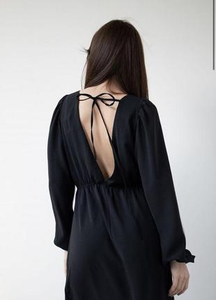 Платье макси с открытой спиной черная3 фото