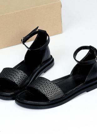 Элегантные кожаные женские черные босоножки на каблуке летние натуральная кожа лето10 фото