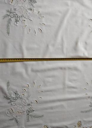 Вінтаж🤩👍 бавовняна гаптована святкова скатертина 81х84 з вишивкою 💓🎀4 фото