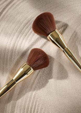 Catrice powder brush большая кисть щеточка для пудры румян, бронзера kikoinglot mac4 фото