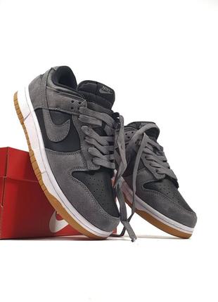 Кроссовки nike sb dunk low
•grey black white•3 фото