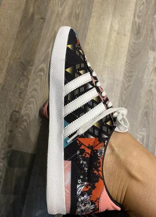 Кросівки adidas