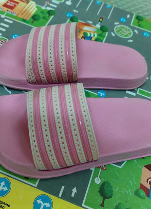 Шлёпанцы детские пляжные.