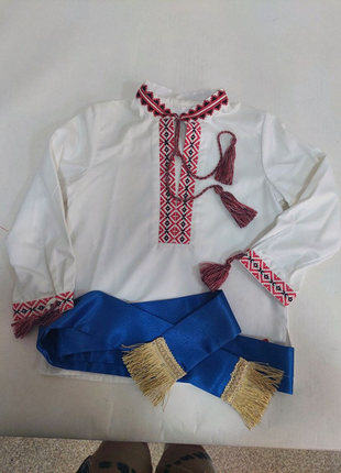 Вишиванка  для мальчика с поясом.