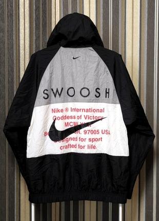 Мужская нейлоновая куртка ветровка nike sportswear swoosh black1 фото