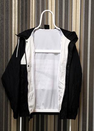 Мужская нейлоновая куртка ветровка nike sportswear swoosh black7 фото