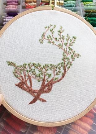 Deer embroidery hoop | вышивка1 фото