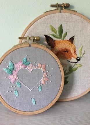 Heart and flowers embroidery hoop | вишивка серце і квіти3 фото